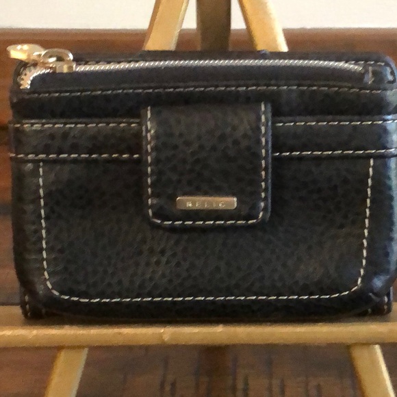 Relic Black Textured Wallet - Picture 1 of 6